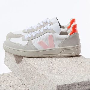 Veja V-10